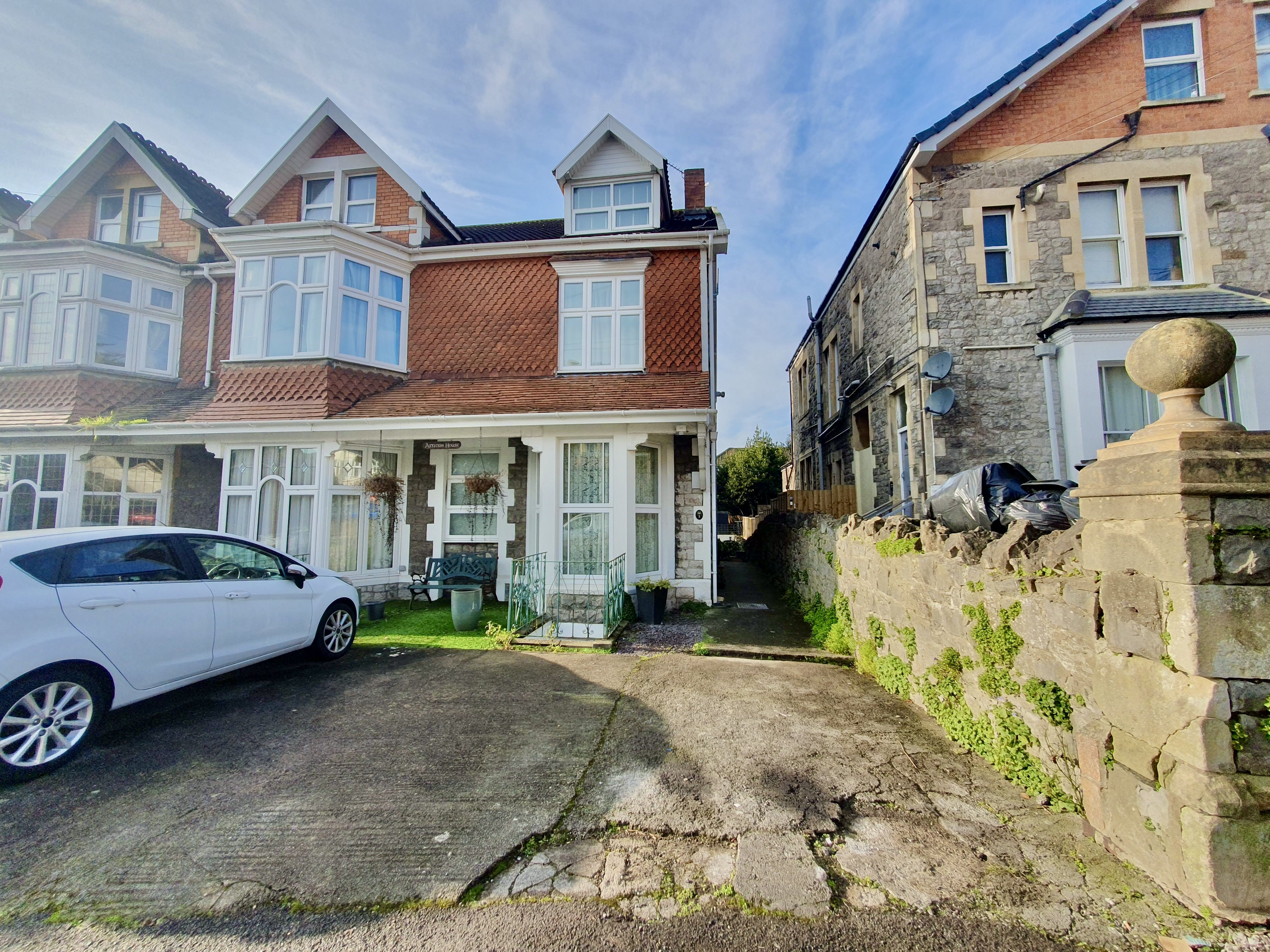 1 bed flat to rent in Elmhyrst Road, Weston-Super-Mare  - Property Image 1