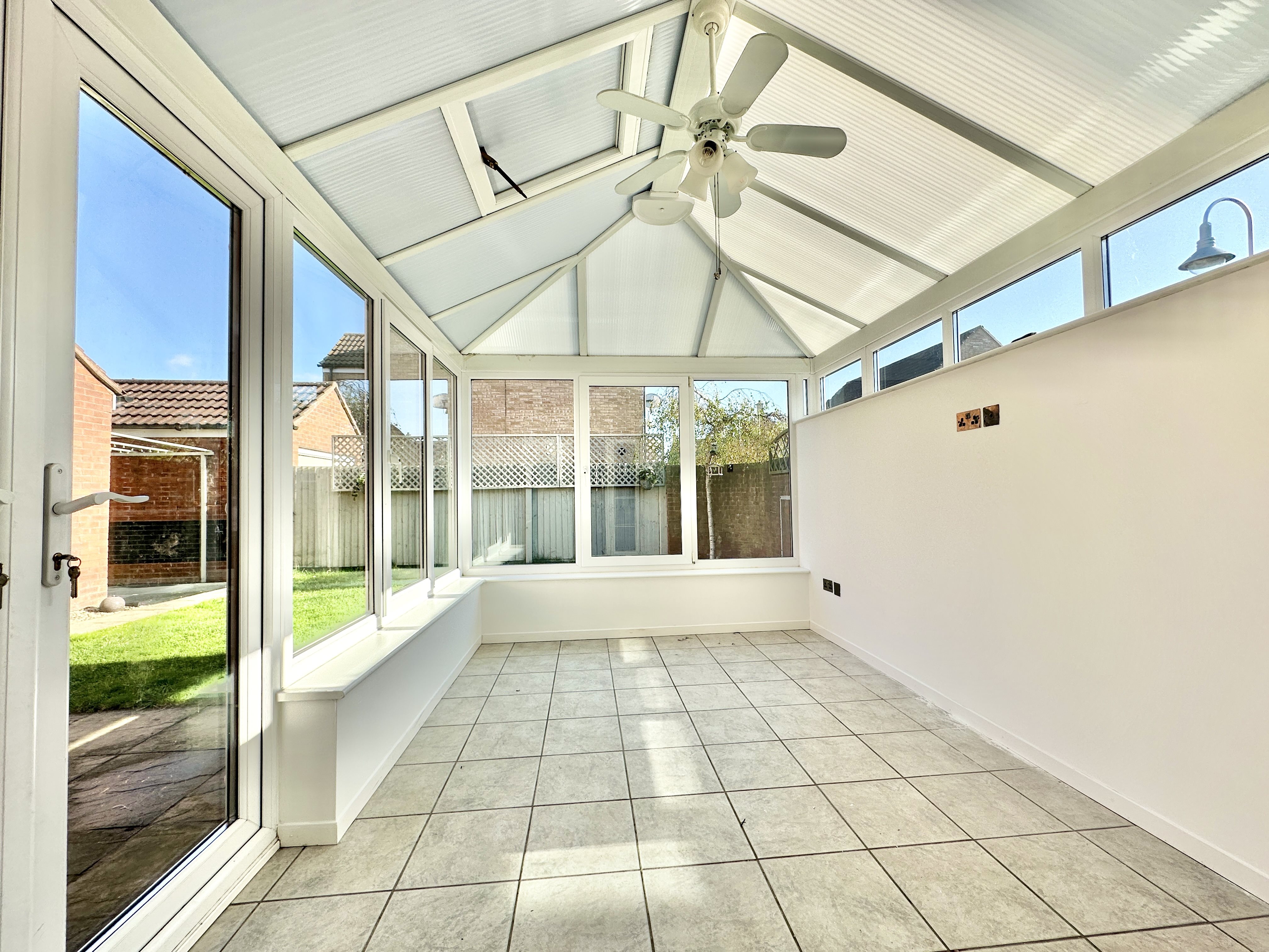 3 bed house to rent in The Badgers, St Georges  - Property Image 3