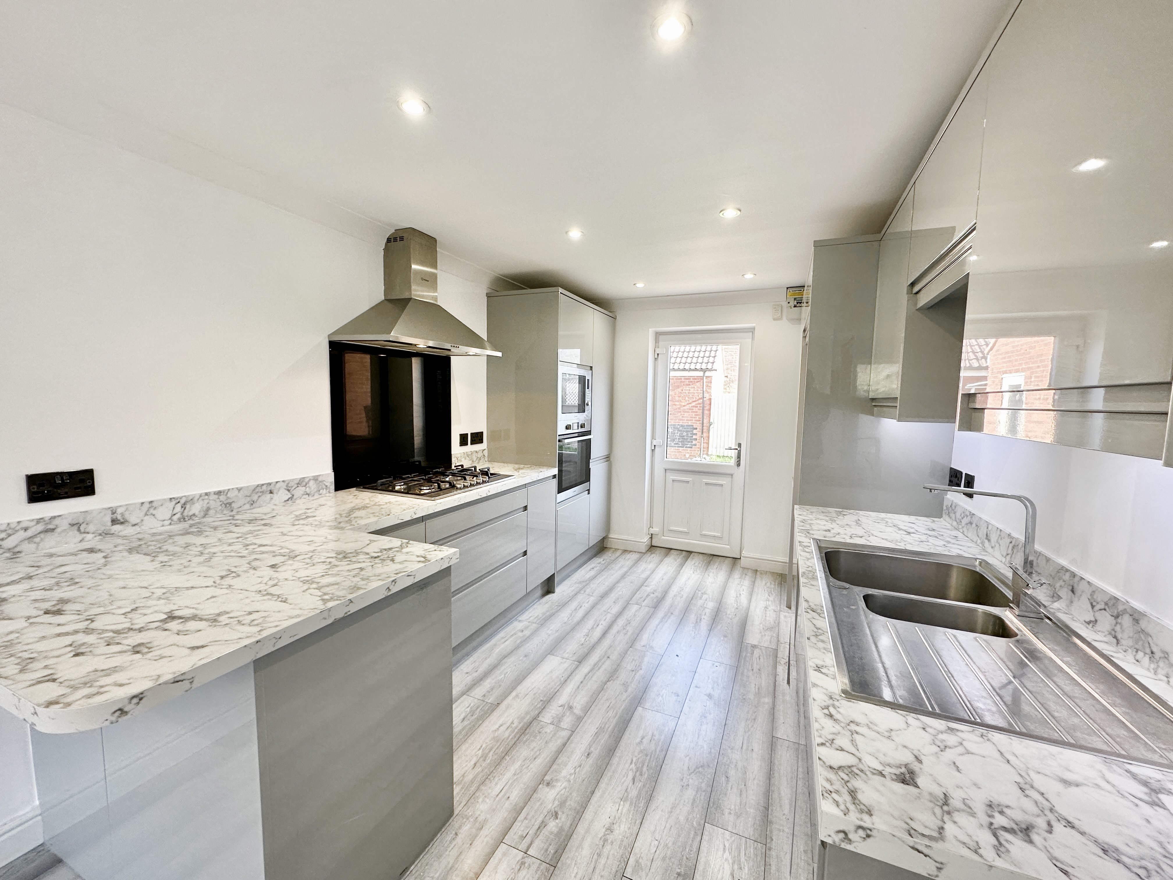 3 bed house to rent in The Badgers, St Georges  - Property Image 5