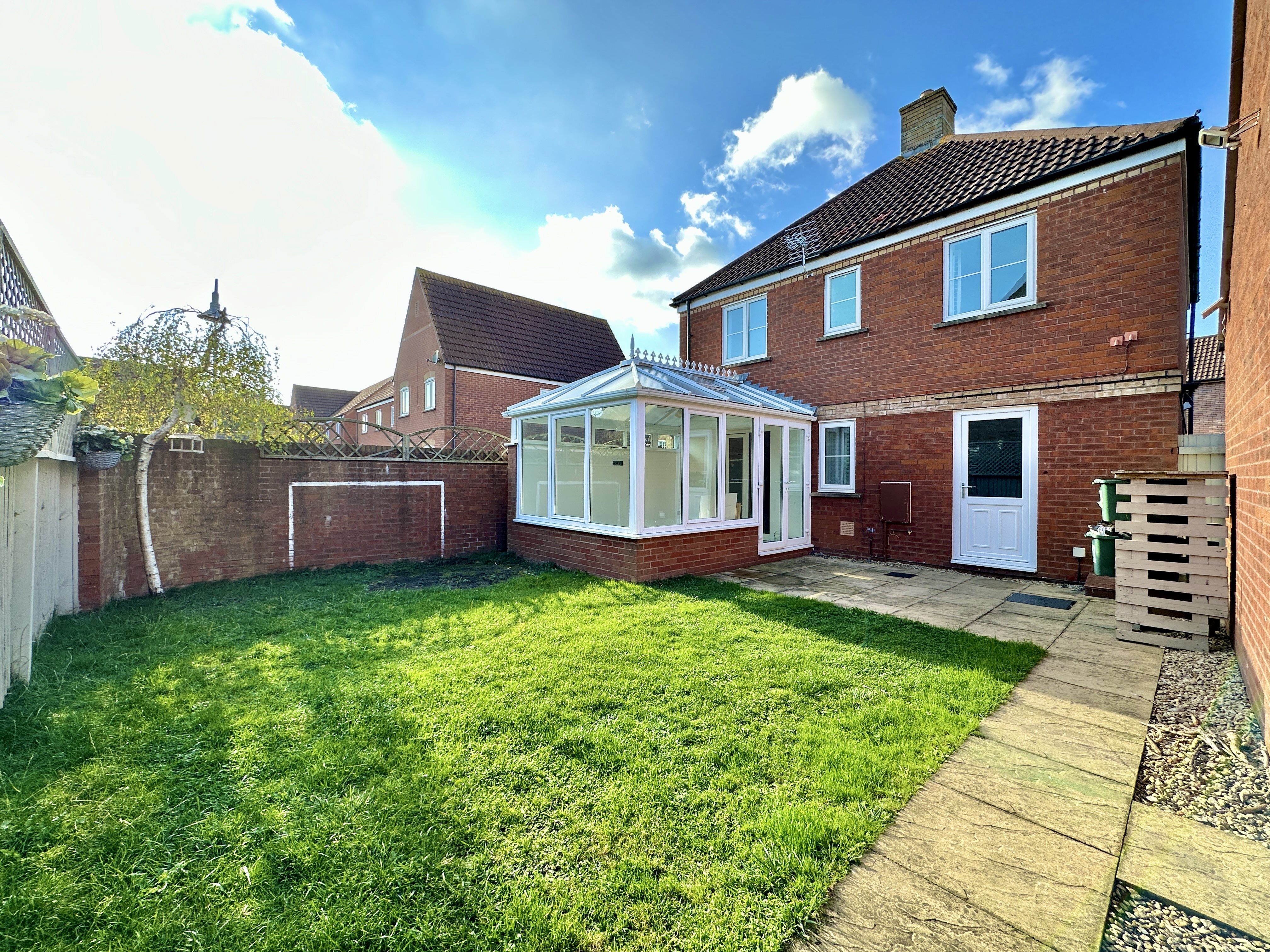 3 bed house to rent in The Badgers, St Georges  - Property Image 12