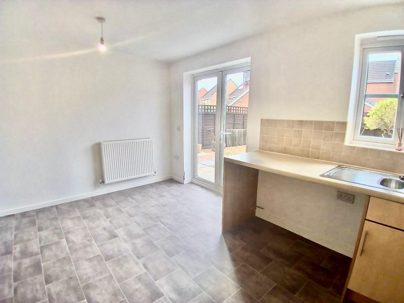 3 bed semi-detached house to rent in Oaktree Place, Str Georges, BS22  - Property Image 11