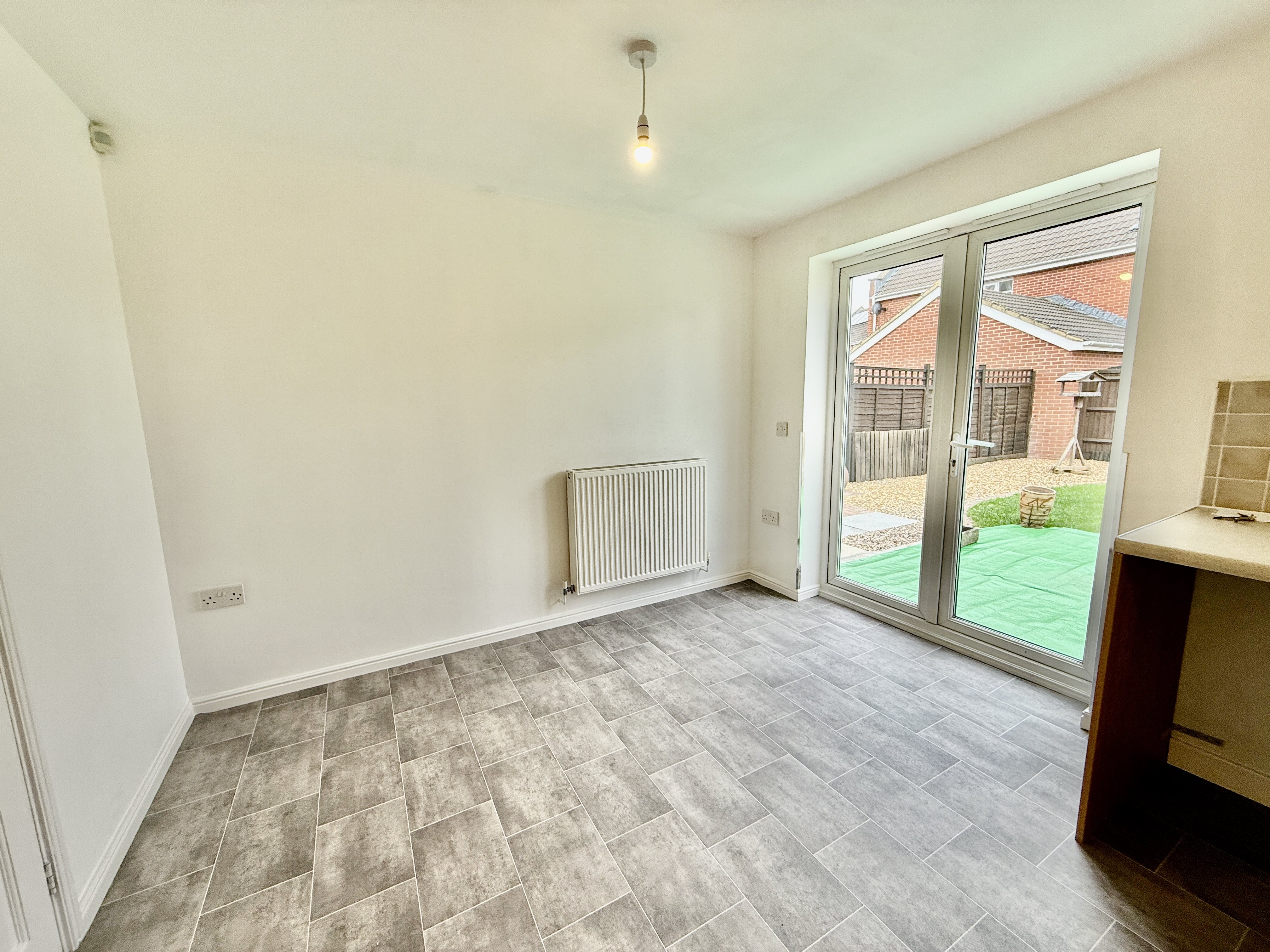 3 bed semi-detached house to rent in Oaktree Place, St Georges, BS22 5