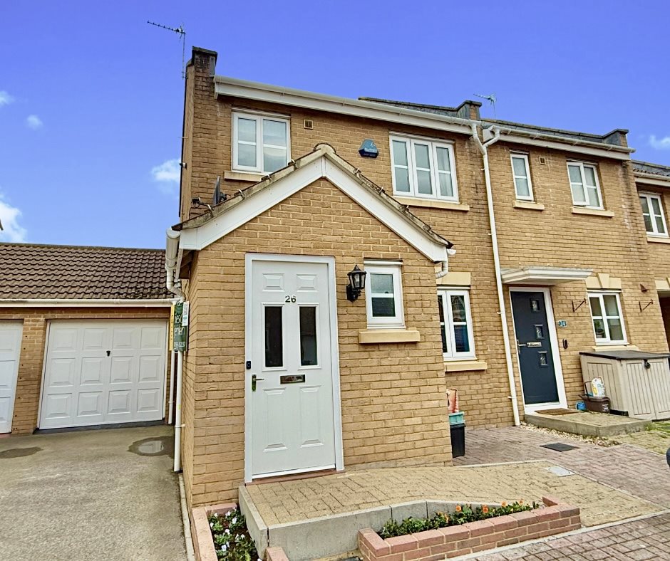 3 bed semi-detached house to rent in Oaktree Place, St Georges, BS22  - Property Image 1