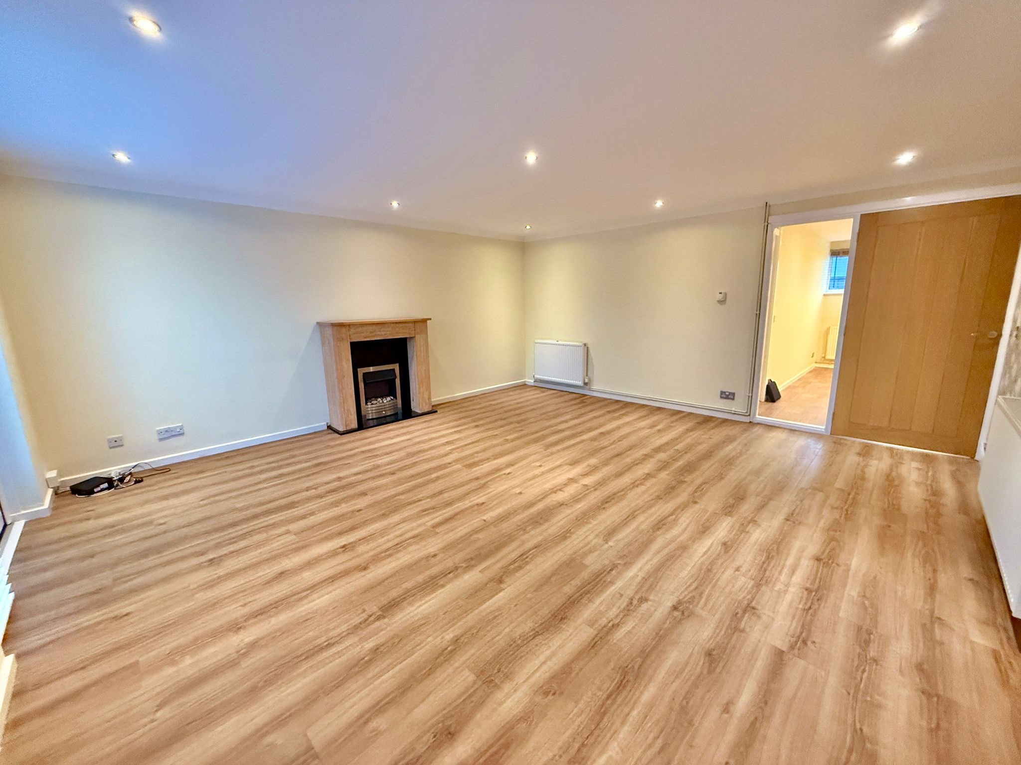 2 bed bungalow to rent in Kestrel Drive, Weston-super-Mare, BS22 1