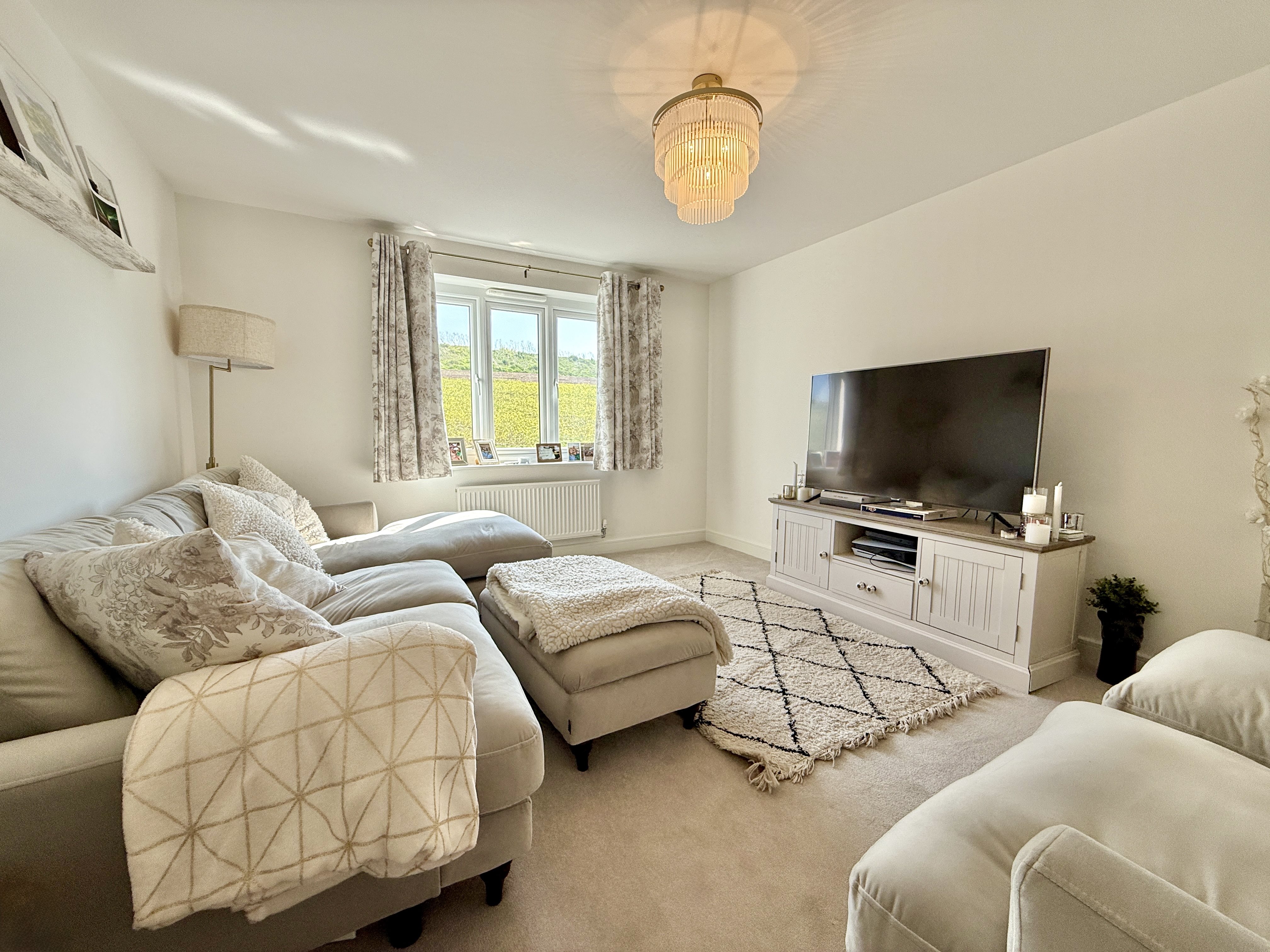 4 bed house to rent in Dyer Street, Banwell  - Property Image 3
