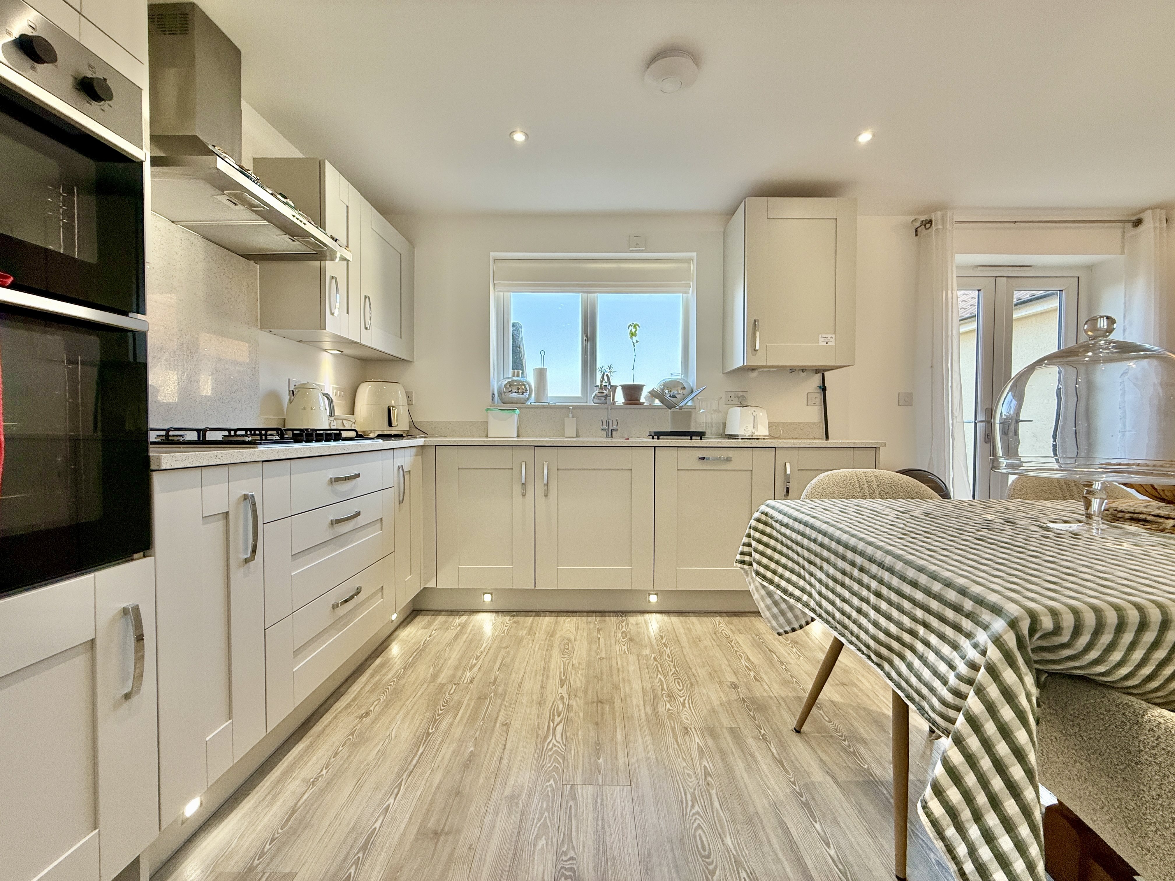4 bed house to rent in Dyer Street, Banwell  - Property Image 7