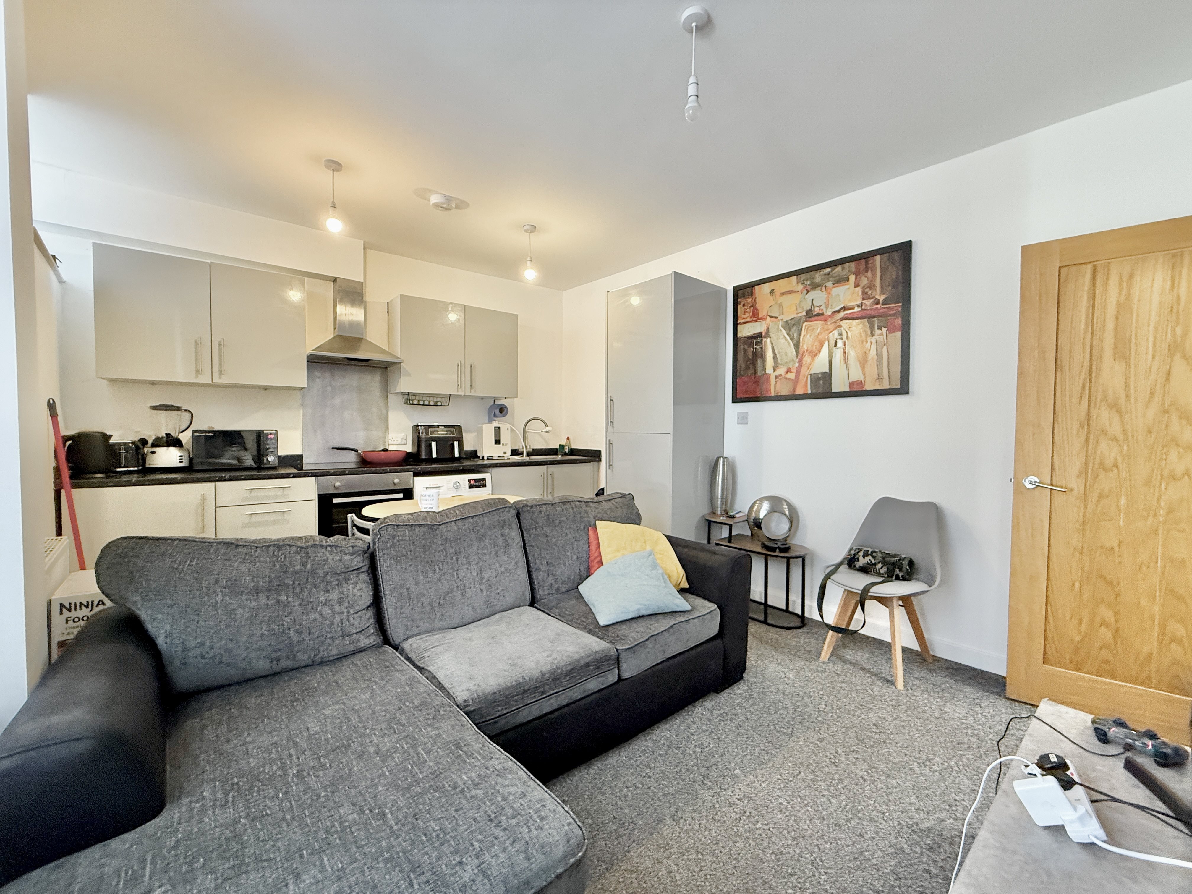 1 bed ground floor maisonette to rent in Wadham Street, Weston-Super-Mare, BS23 - Property Image 1