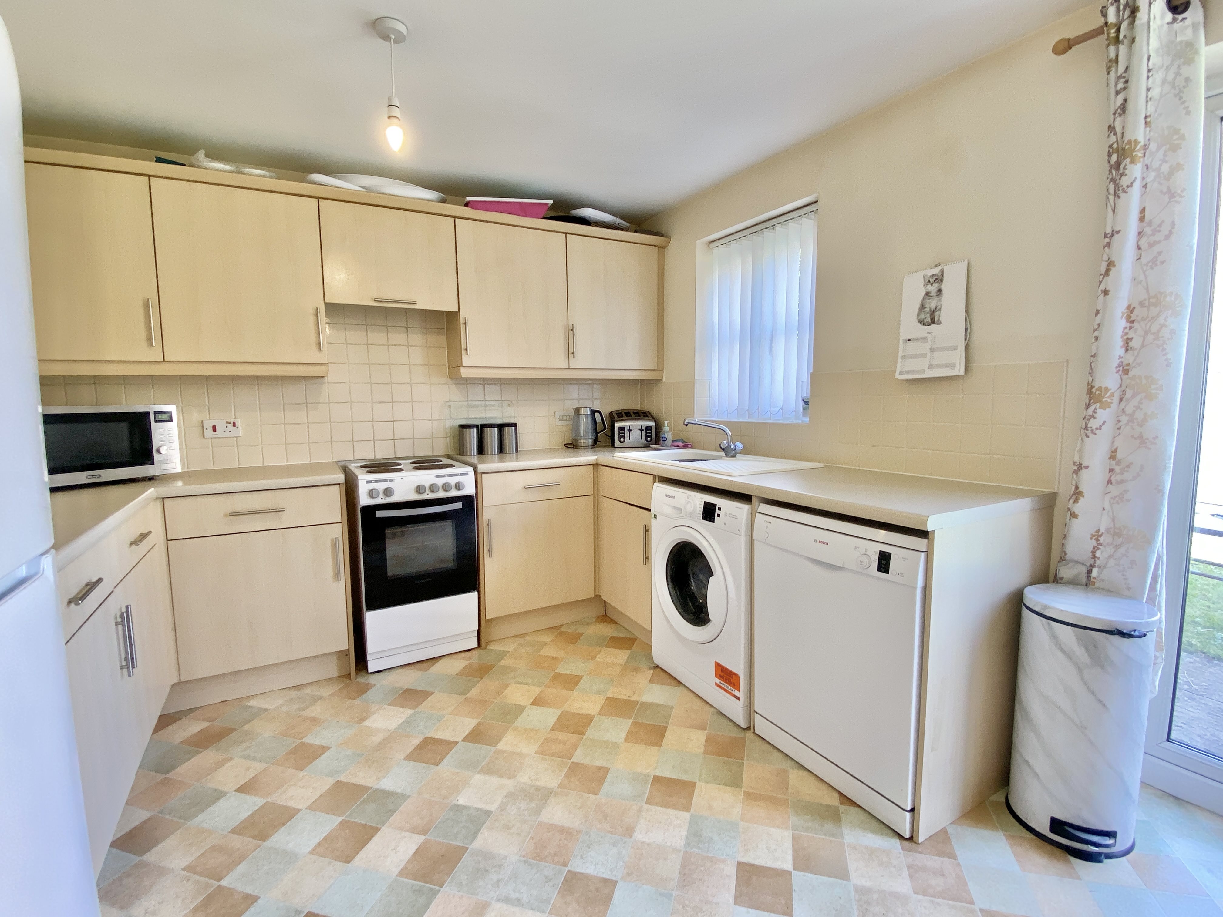 3 bed house to rent in Oaktree Place, St Georges  - Property Image 4