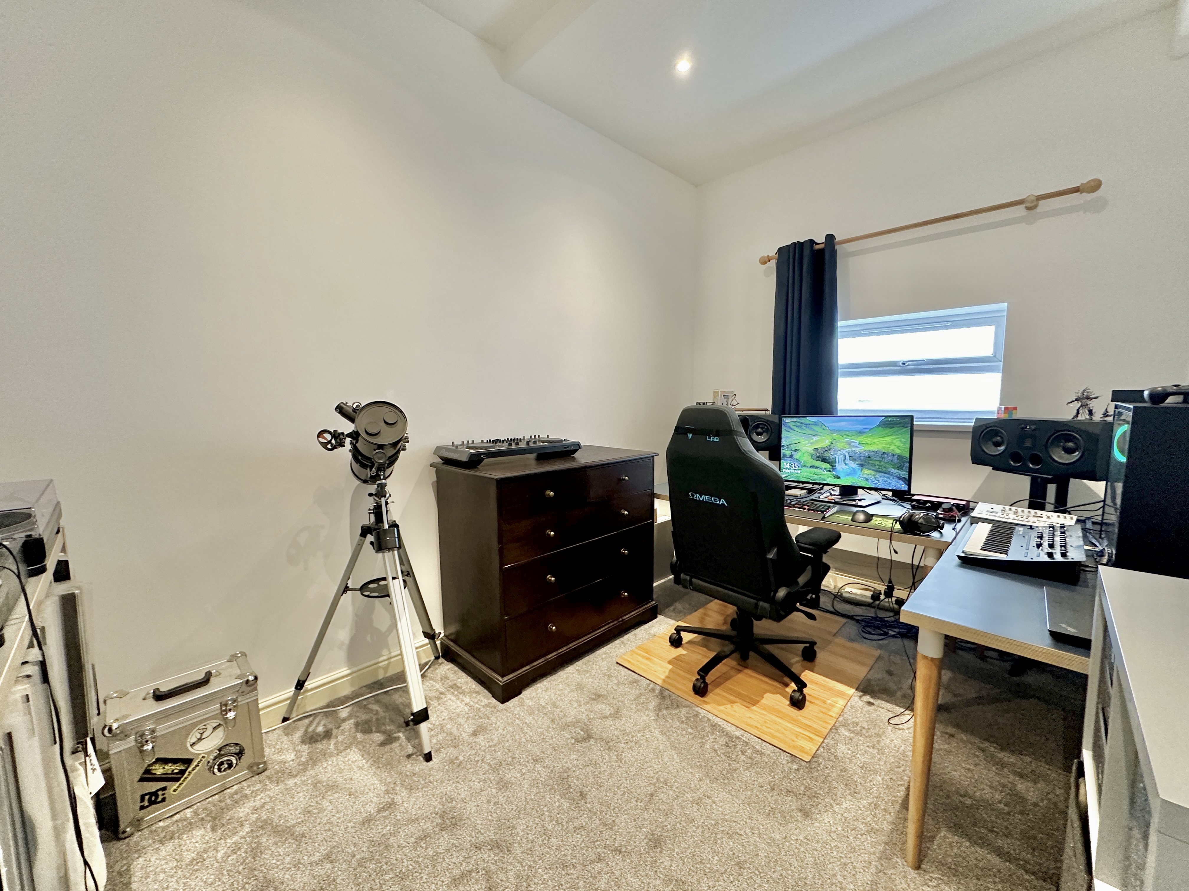 2 bed flat to rent in Upper Church Road, Weston-Super-Mare  - Property Image 9