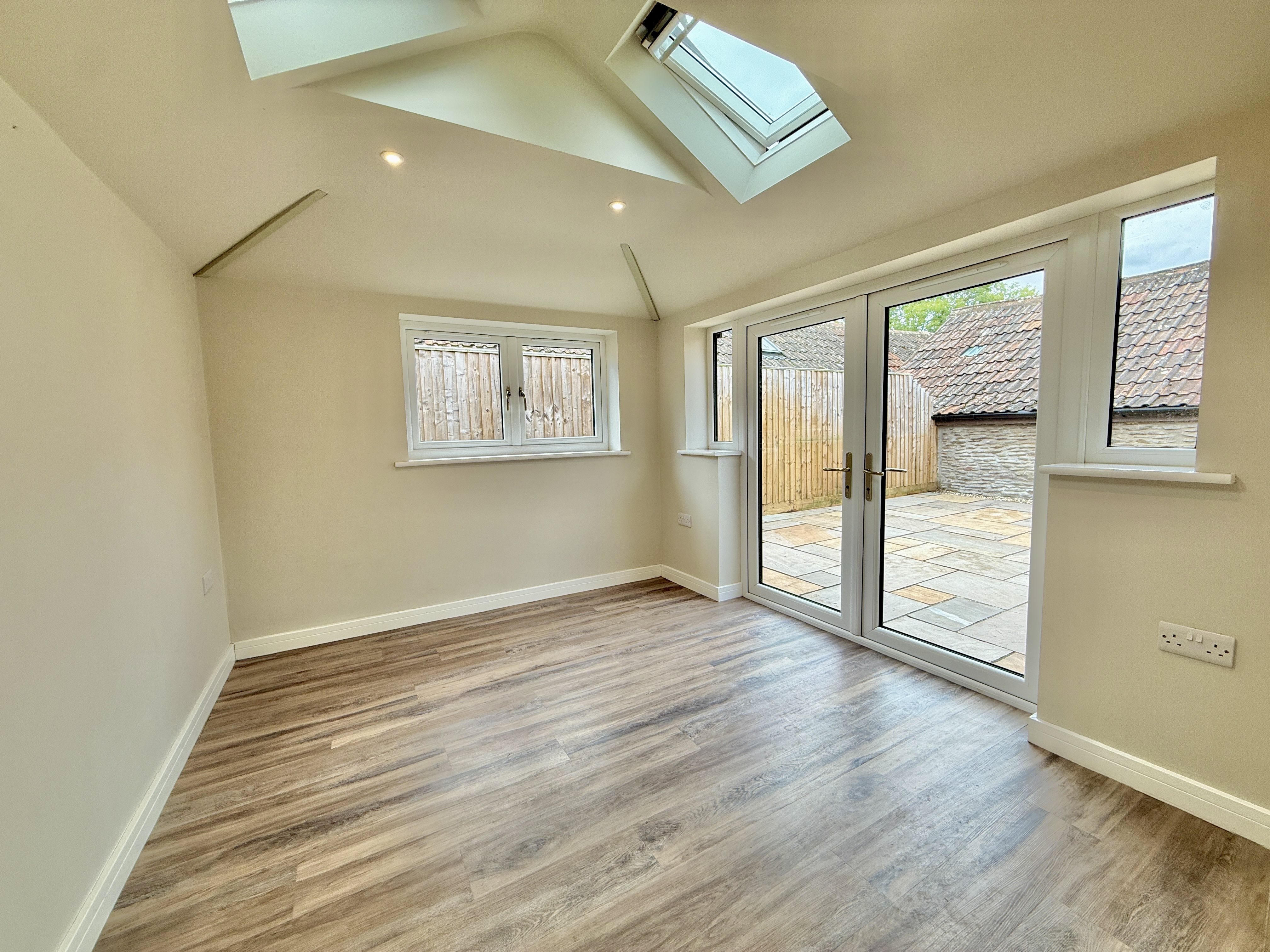 2 bed detached bungalow to rent in Manor Park Cottages, Nailsea Wall Lane, BS48  - Property Image 6
