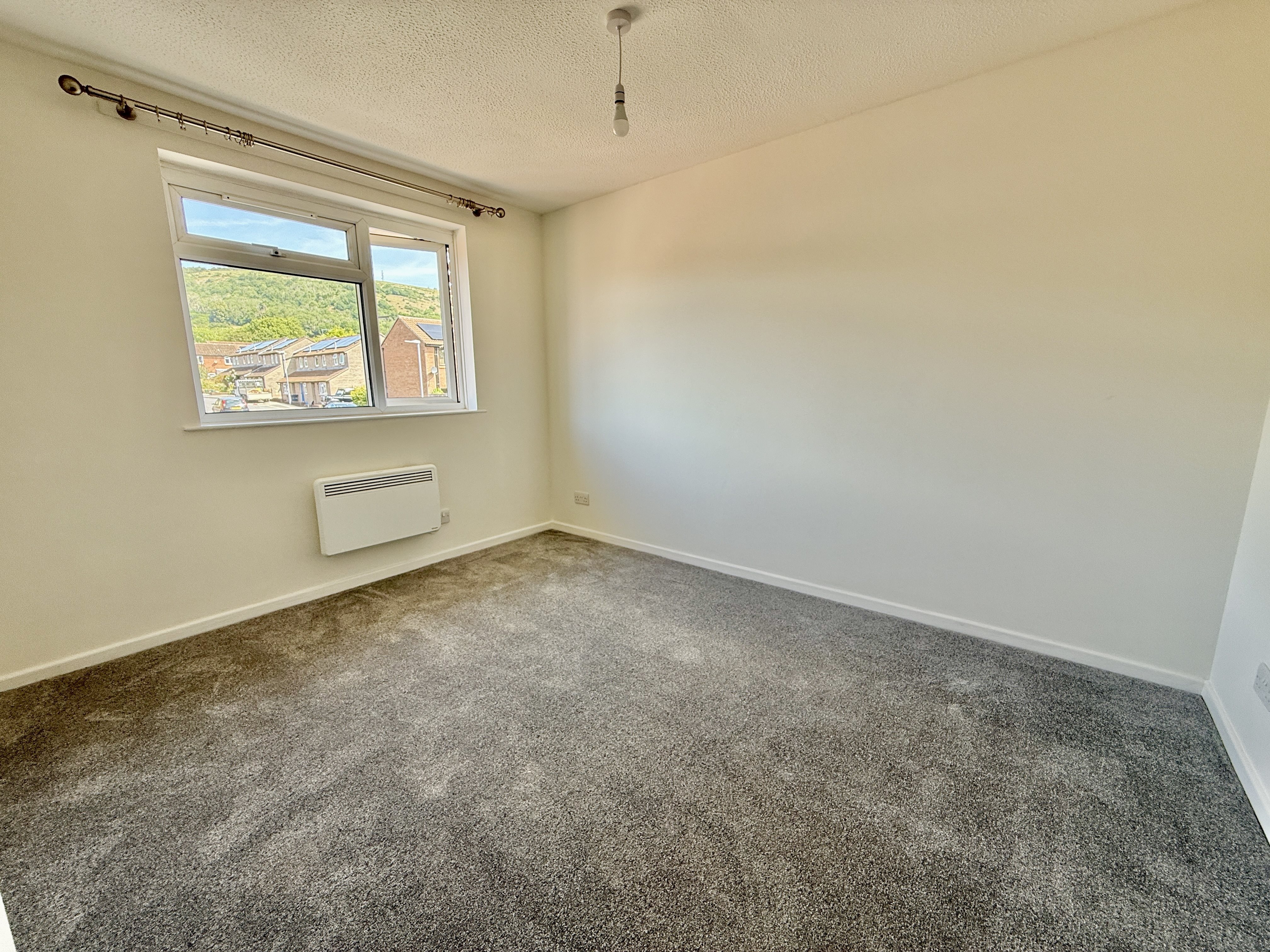 3 bed end of terrace house to rent in Knightstone Close, Axbridge  - Property Image 14