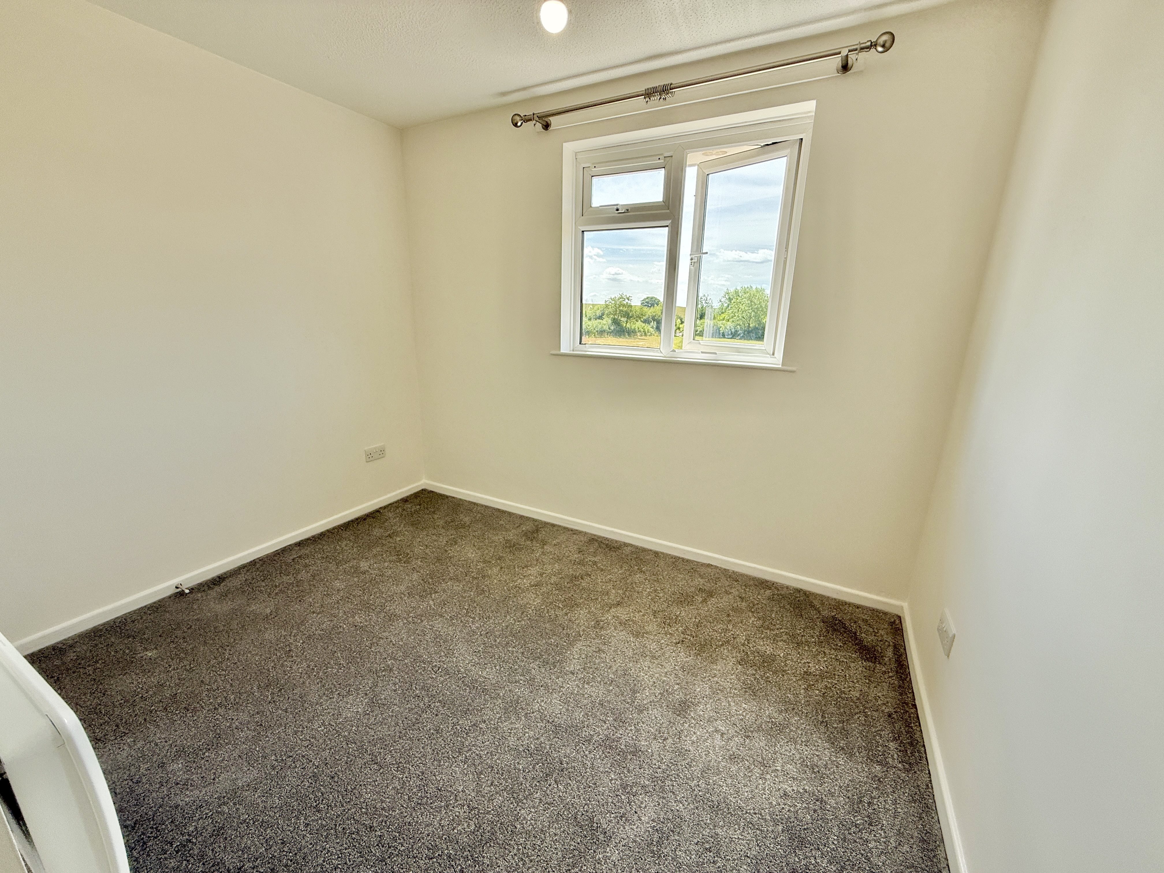 3 bed end of terrace house to rent in Knightstone Close, Axbridge  - Property Image 21