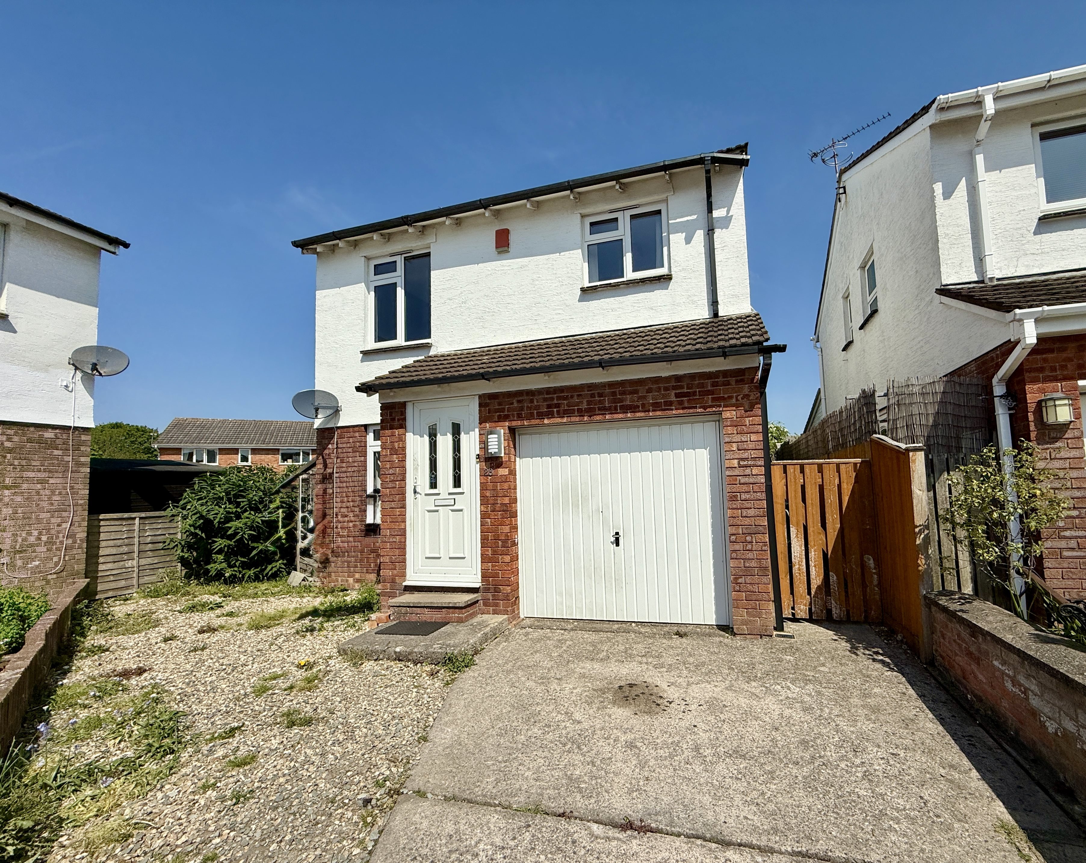 4 bed detached house to rent in Abbots Close, , BS22