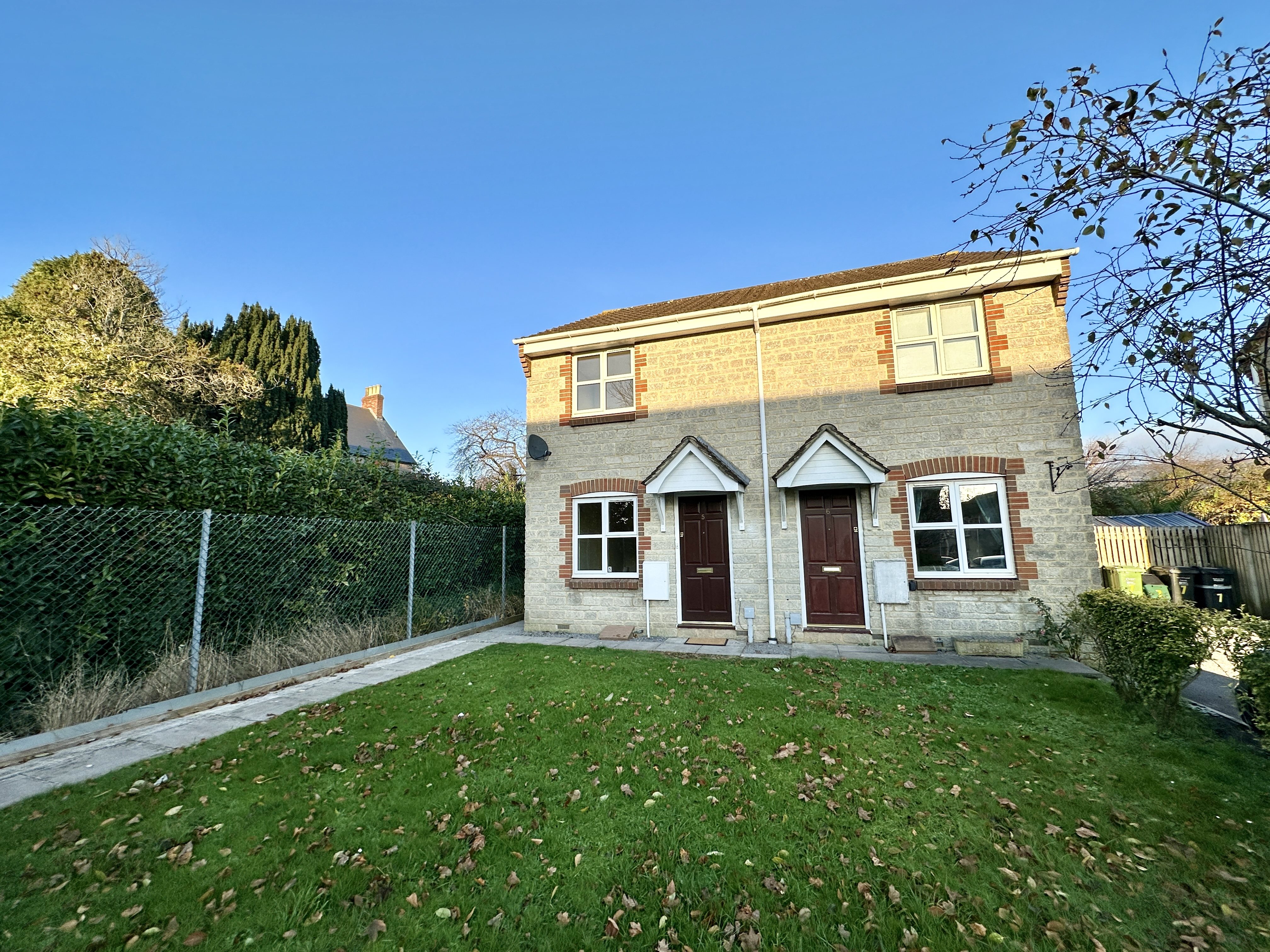 2 bed house to rent in Gough Place, Cheddar, BS27