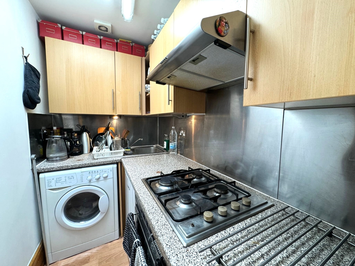 1 bed flat to rent in Hornsey Road, Archway  - Property Image 2