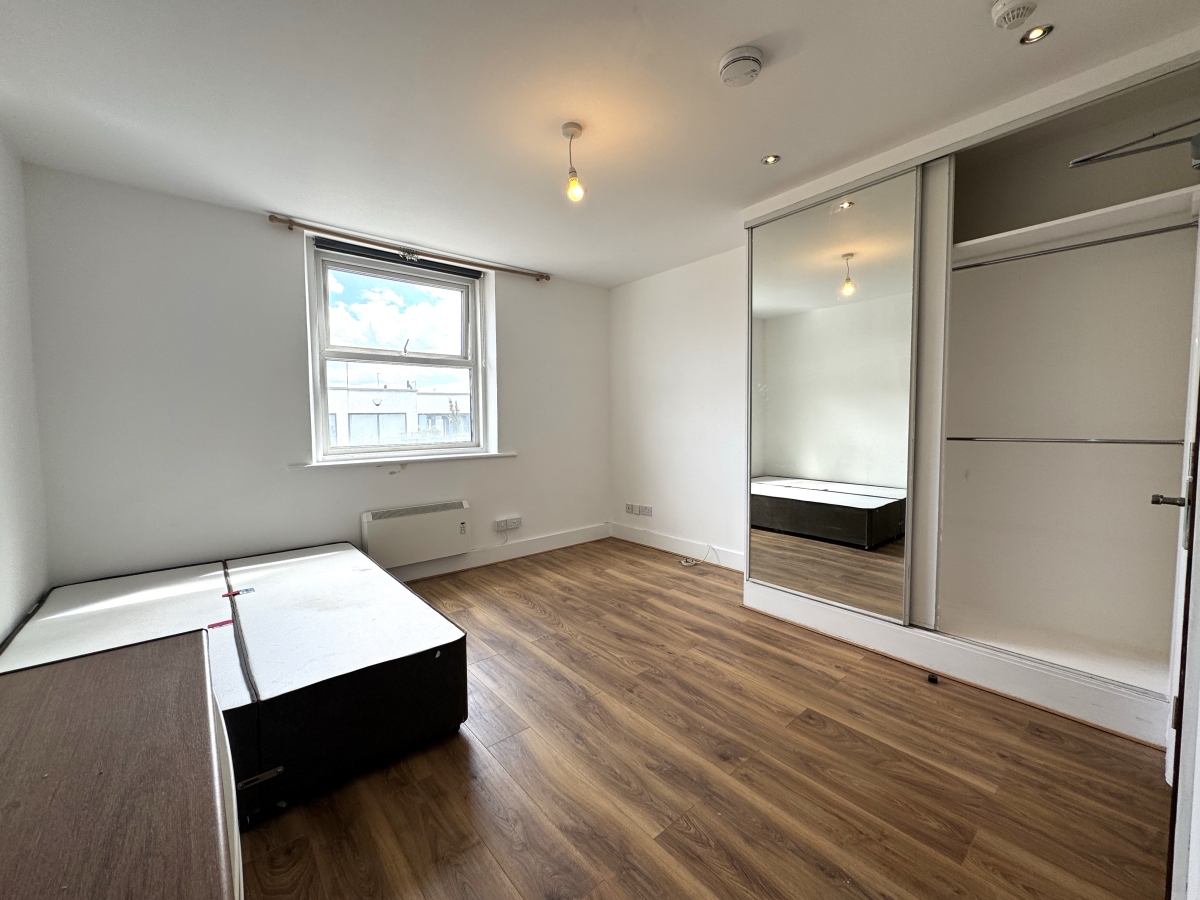 Studio flat to rent in Tottenham Lane, Crouch End  - Property Image 7