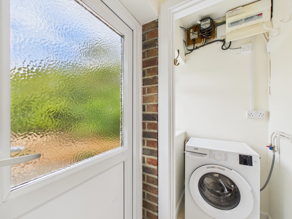 3 bed detached house to rent in Guildford Road, Broadbridge Heath, RH12  - Property Image 14