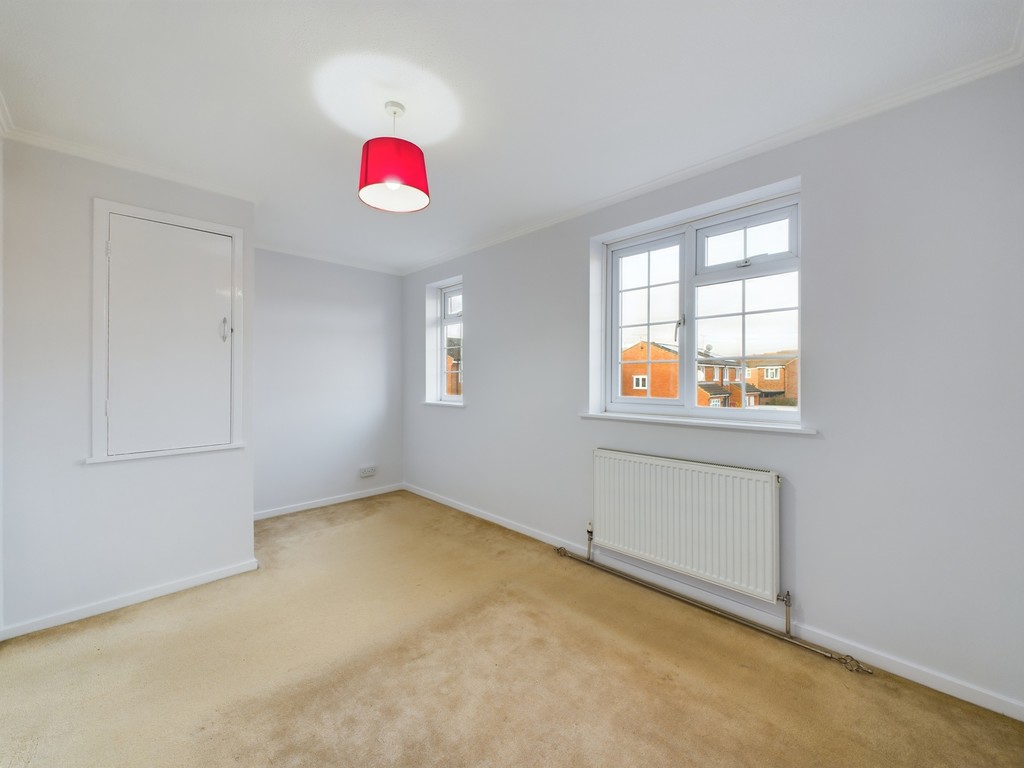 3 bed terraced house to rent in Fenhurst Close, Horsham  - Property Image 6