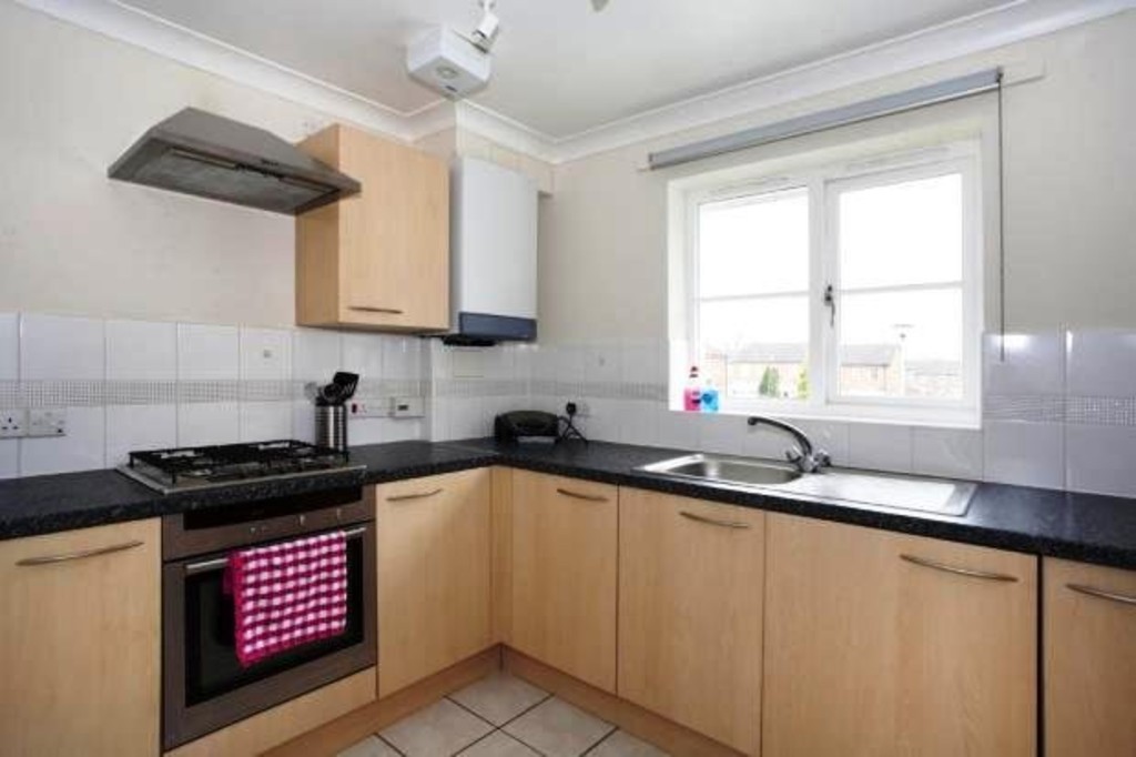 1 bed flat to rent in Granary Close  - Property Image 4
