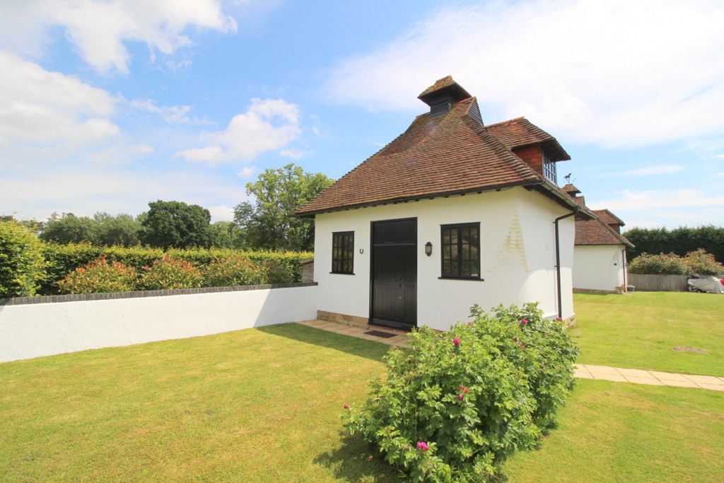 1 bed detached house to rent in The Old Sussex Stud  - Property Image 3