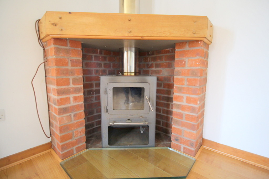 1 bed detached house to rent in The Old Sussex Stud  - Property Image 6