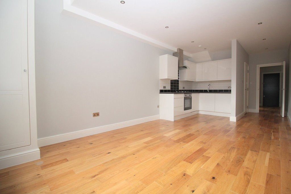 1 bed apartment to rent in Brighton Road, Horsham, RH13  - Property Image 3