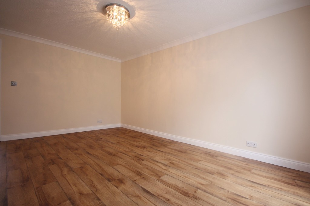 3 bed terraced house to rent in Henderson Way, Horsham  - Property Image 3