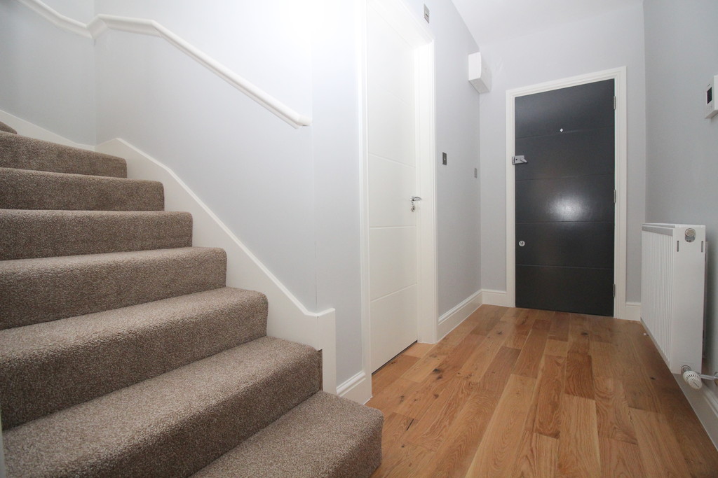 1 bed apartment to rent in Brighton Road, Horsham  - Property Image 2