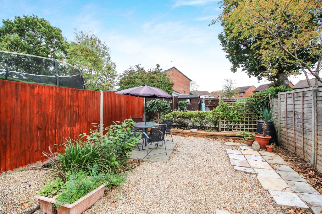 1 bed maisonette to rent in Singleton Road, Broadbridge Heath  - Property Image 6