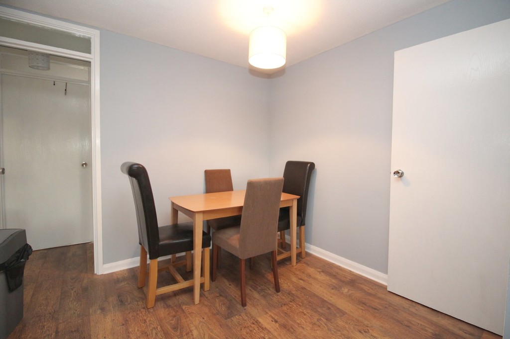 1 bed maisonette to rent in Singleton Road, Broadbridge Heath  - Property Image 2