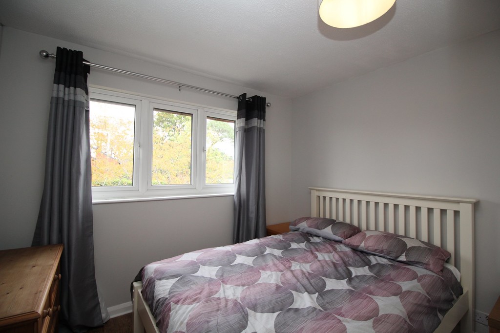 1 bed maisonette to rent in Singleton Road, Broadbridge Heath  - Property Image 4