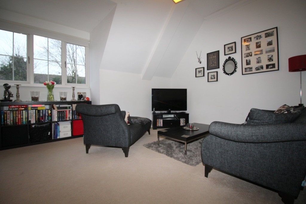 1 bed apartment to rent in Hurst Court, Horsham  - Property Image 8