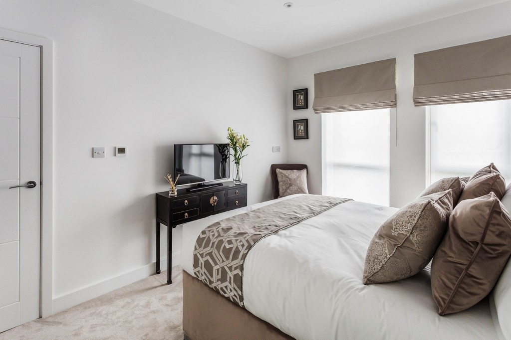 1 bed apartment to rent in Holmes Park, North Street, Horsham  - Property Image 8