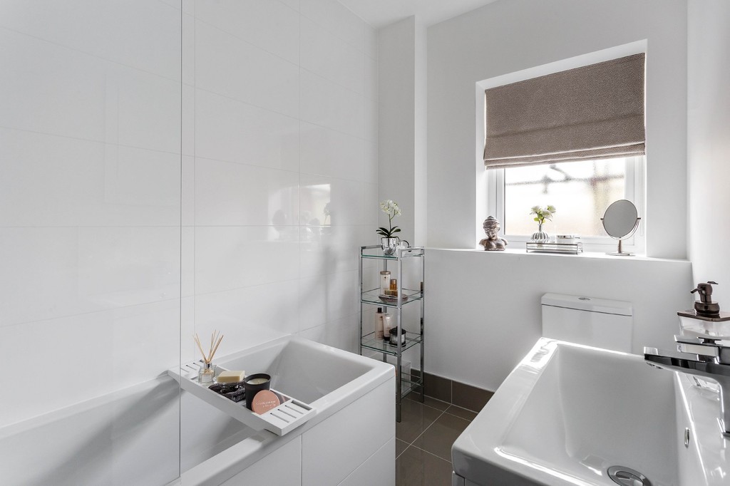 1 bed apartment to rent in Holmes Park, North Street, Horsham  - Property Image 9
