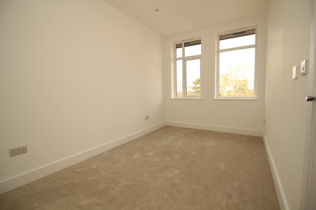 1 bed apartment to rent in Holmes Park, North Street, Horsham - Property Image 4