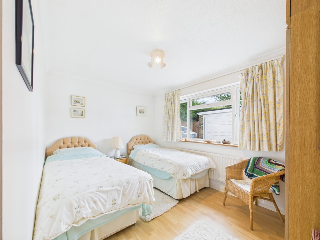 4 bed detached bungalow for sale in Park Street, Slinfold, Horsham  - Property Image 14