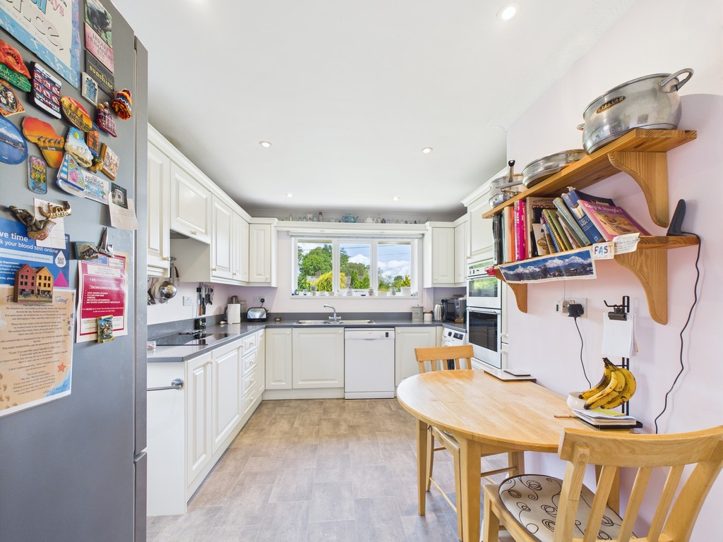 4 bed detached bungalow for sale in Park Street, Slinfold, Horsham  - Property Image 12