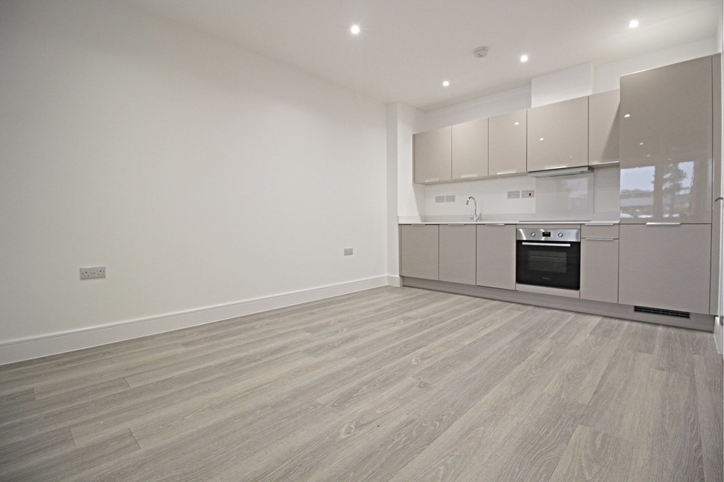 1 bed apartment to rent in Holmes Park, North Street, Horsham  - Property Image 4