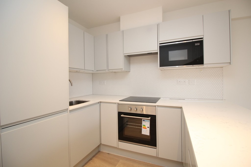 2 bed apartment to rent in Prewetts Mill, Mill Bay Lane, Horsham  - Property Image 3