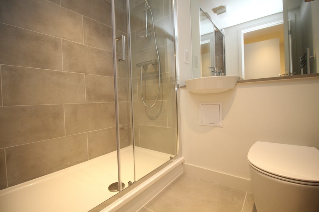 2 bed apartment to rent in Prewetts Mill, Mill Bay Lane, Horsham  - Property Image 6