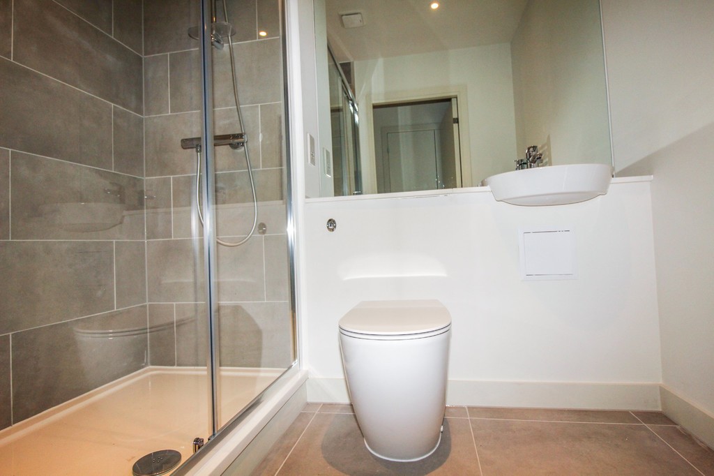 2 bed apartment to rent in Prewetts Mill, Mill Bay Lane, Horsham  - Property Image 5