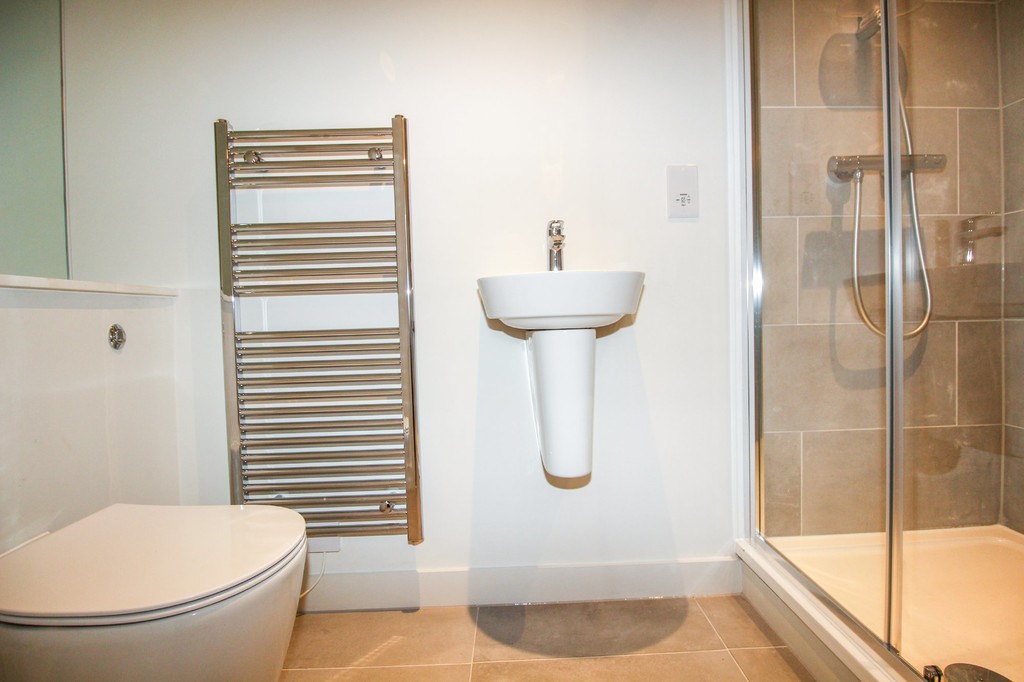 2 bed apartment to rent in Prewetts Mill, Mill Bay Lane, Horsham  - Property Image 6