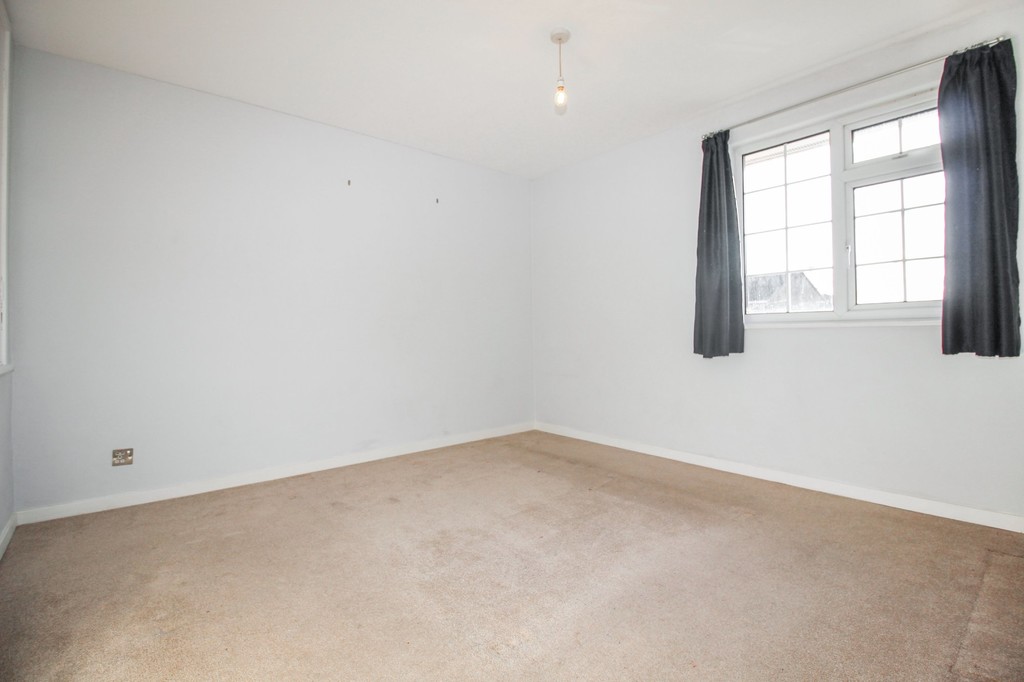 2 bed terraced house to rent in Somergate, Horsham  - Property Image 5