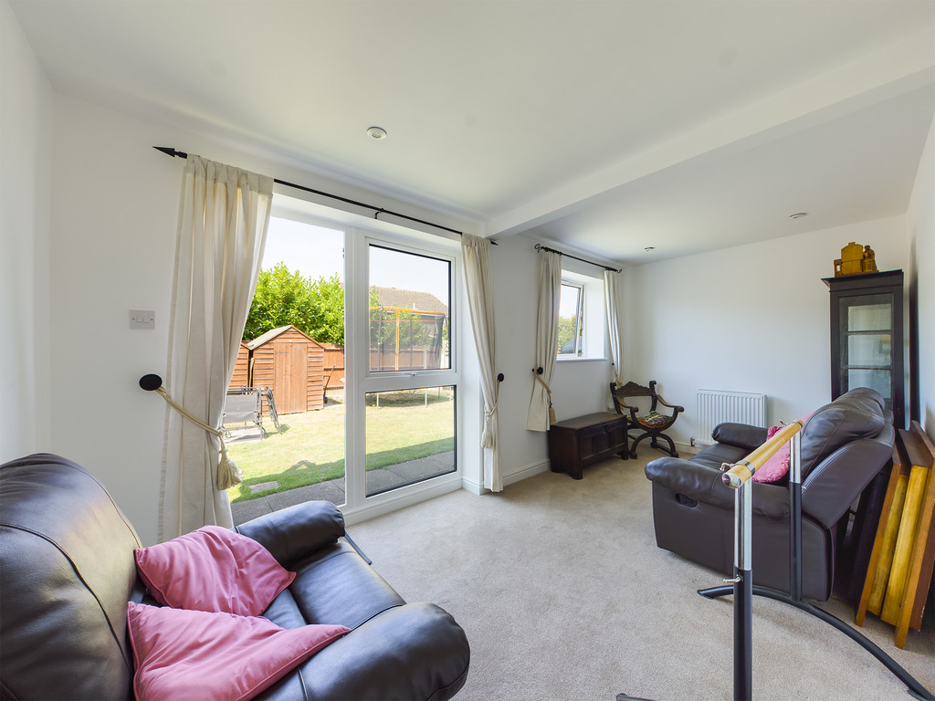 5 bed detached house for sale in Harvesters, Horsham  - Property Image 15