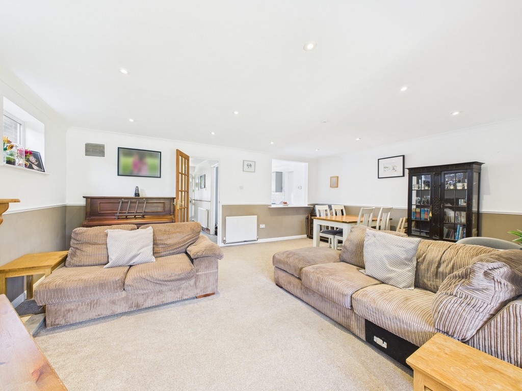 5 bed detached house for sale in Harvesters, Horsham  - Property Image 5