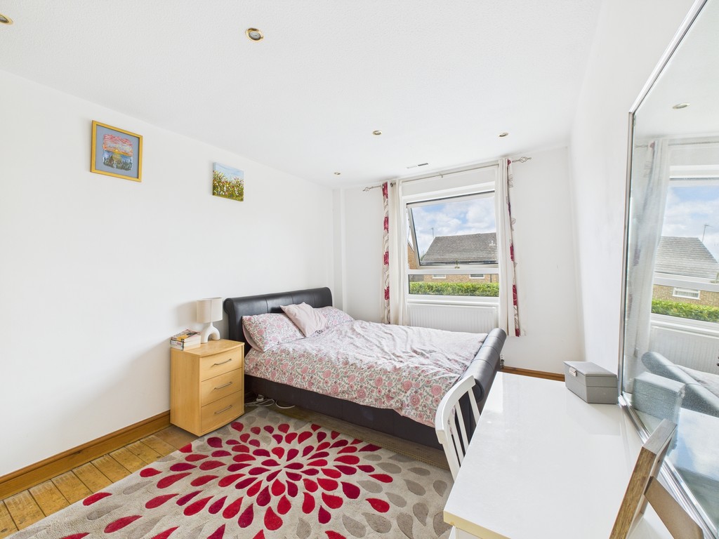 5 bed detached house for sale in Harvesters, Horsham  - Property Image 8