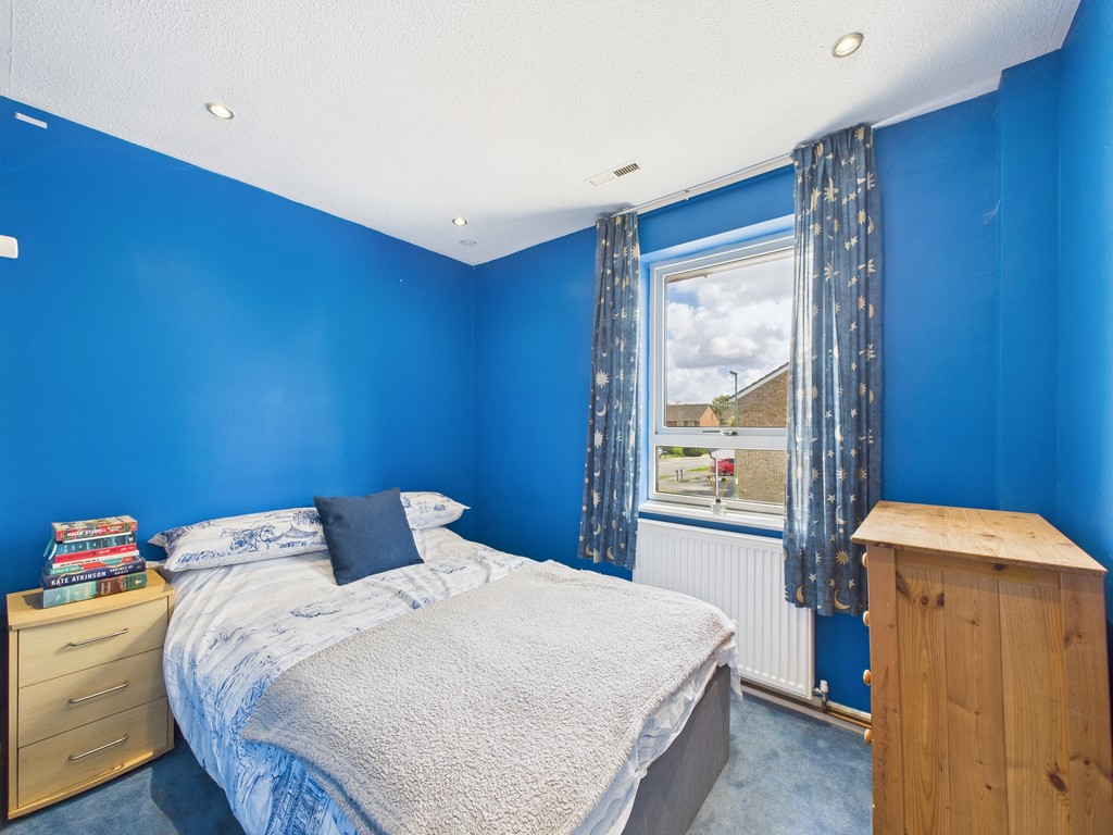 5 bed detached house for sale in Harvesters, Horsham  - Property Image 10