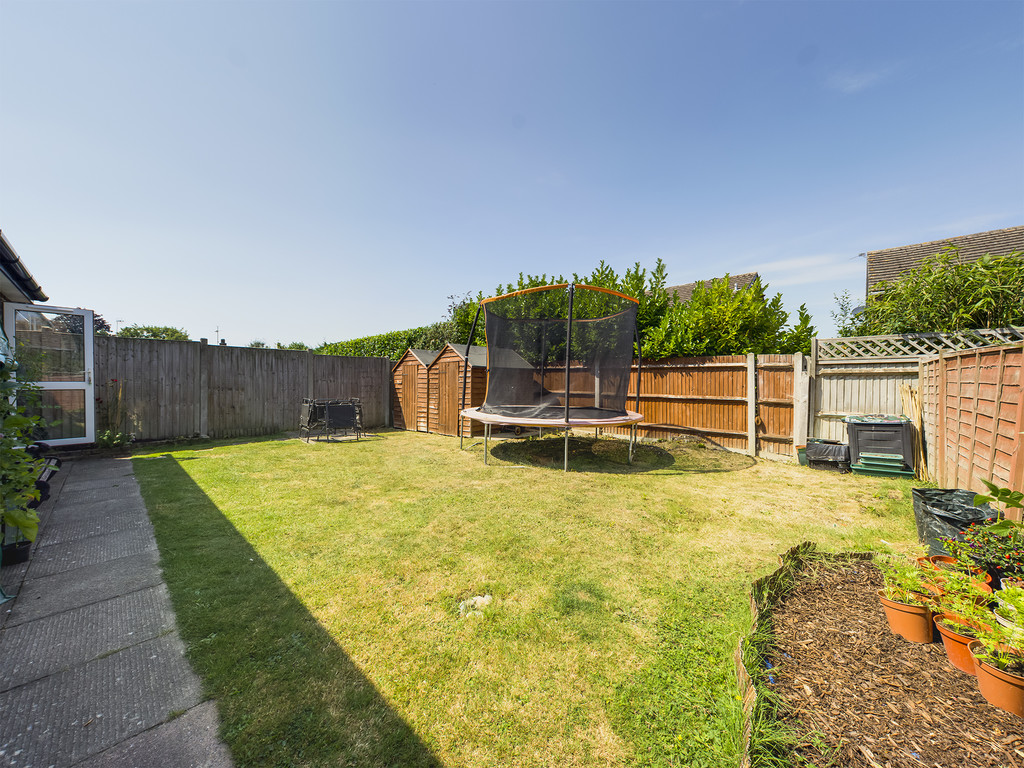 5 bed detached house for sale in Harvesters, Horsham  - Property Image 13