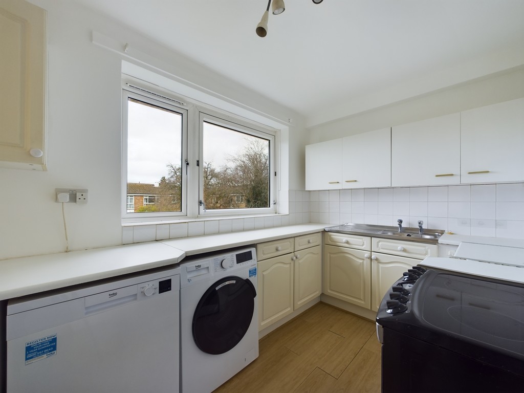 2 bed apartment to rent in New Street, Horsham  - Property Image 4