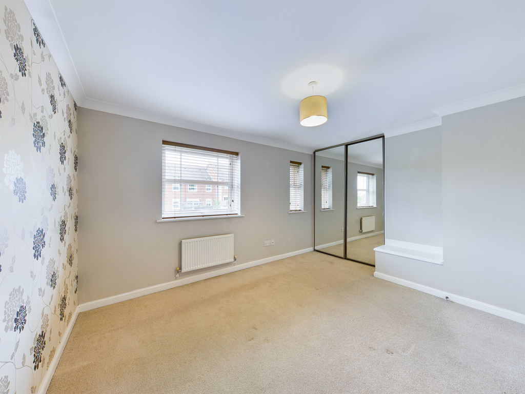 2 bed semi-detached house to rent in Milborne Road, Crawley  - Property Image 6